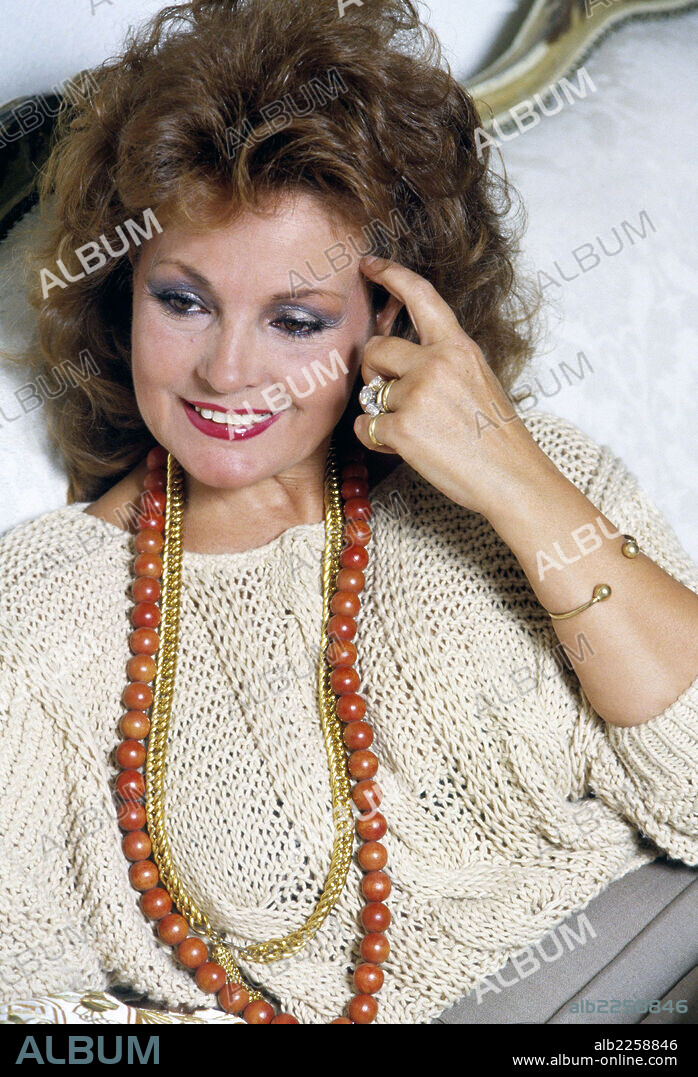 SEVILLA , CARMEN. CARMEN GARCIA GALISTEO. ACTRIZ Y CANTANTE ESPAÑOLA. SEVILLA 1930 -. FOTO AÑO 1975.