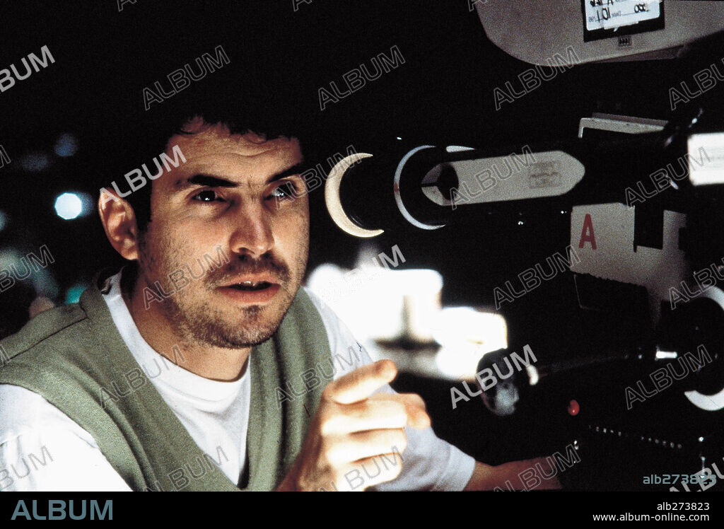 ALFONSO CUARON en GRANDES ESPERANZAS, 1998 (GREAT EXPECTATIONS), dirigida por ALFONSO CUARON. Copyright 20TH CENTURY FOX / SEAKWOOD, JOHN.