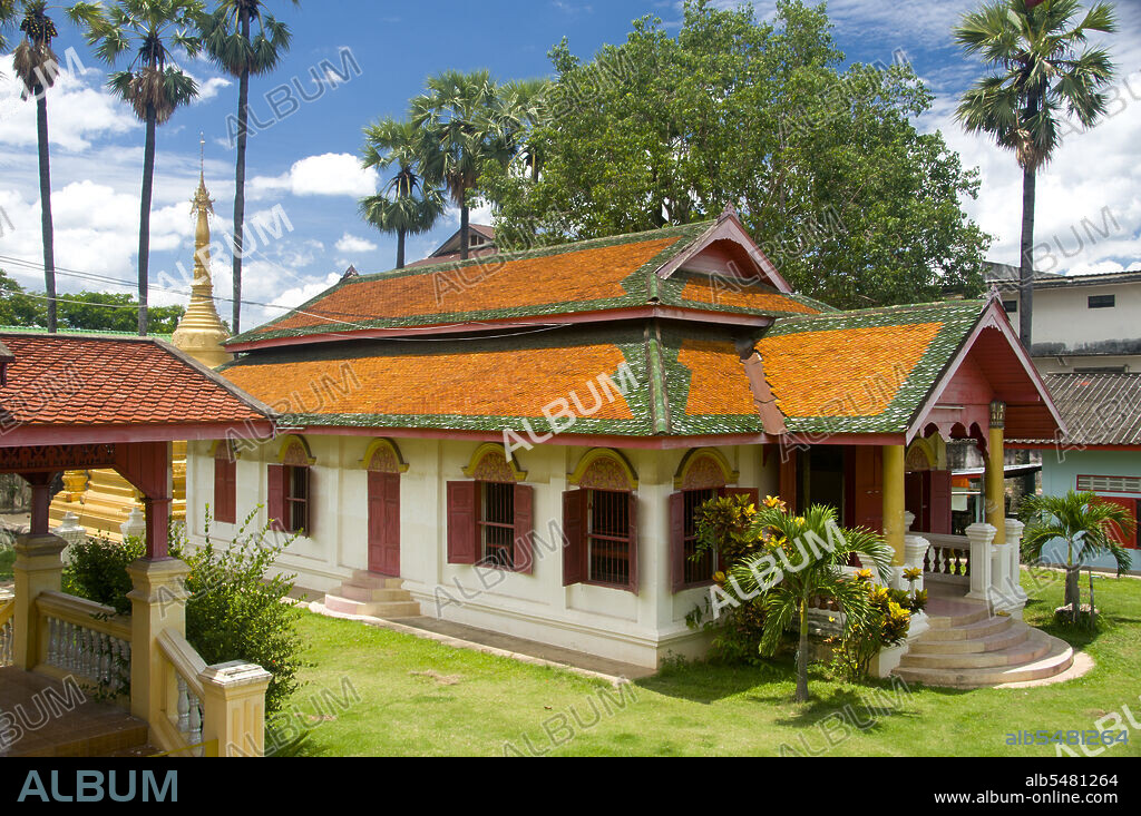 In the south-east corner of Chiang Mai's old city stands Wat Myanmar, a fine example of a 19th century Burmese temple which would not look out of place in Mandalay. This temple is mainly associated with the lowland Burman tradition in the city, and pictures of the Shwedagon Pagoda and Sule Pagoda in Yangon (Rangoon) adorn the walls.