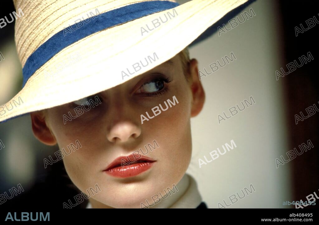 ALISON DOODY in INDIANA JONES AND THE LAST CRUSADE, 1989, directed by STEVEN SPIELBERG. Copyright LUCASFILM LTD/PARAMOUNT.