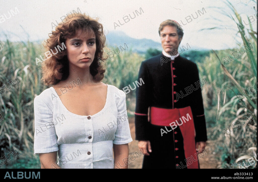 RACHEL WARD y RICHARD CHAMBERLAIN en EL PÁJARO ESPINO, 1983 (THE THORN BIRDS), dirigida por DARYL DUKE. Copyright WARNER BROS. TELEVISION.