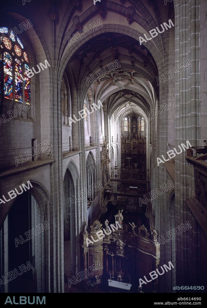 NAVE CENTRAL- S XV- ARQUITECTURA GOTICA.