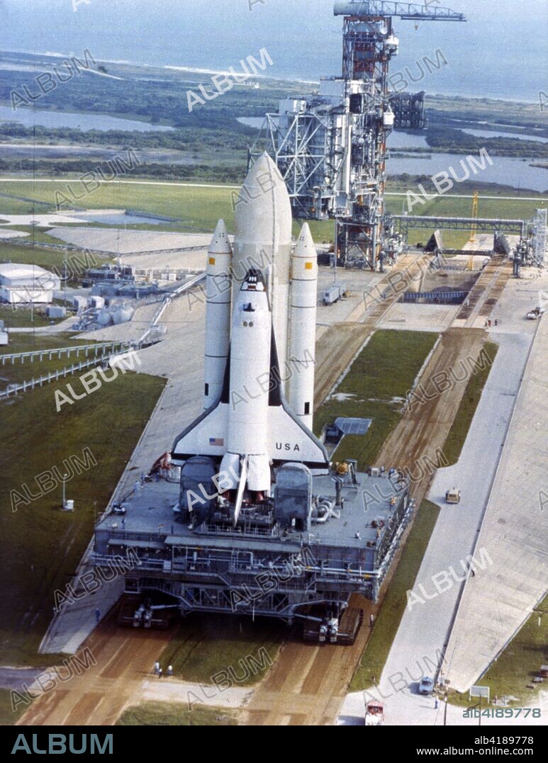 Crawler moving Space Shuttle to launch complex 39, Kennedy