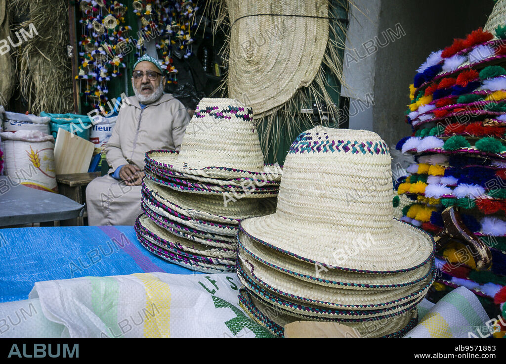 artesania de mimbre, Souk el Foki, Medina de Tetuán , patrimonio de la humanidad, Marruecos, norte de Africa, continente africano.