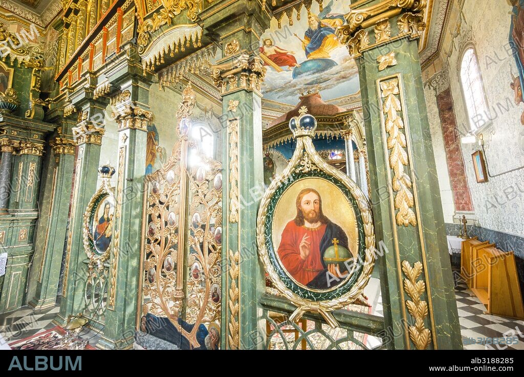 iglesia de San Nicolas y San Juan Bautista, catolica griega, construida en 1837,Tyrawa Solna, valle del rio San, , voivodato de la Pequeña Polonia, Cárpatos,  Polonia, europe.