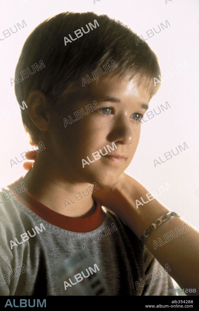 HALEY JOEL OSMENT in A.I. - KÜNSTLICHE INTELLIGENZ, 2001 (A. I. ARTIFICIAL INTELLIGENCE), unter der Regie von STEVEN SPIELBERG. Copyright WARNER BROS. PICTURES / JAMES, DAVID.