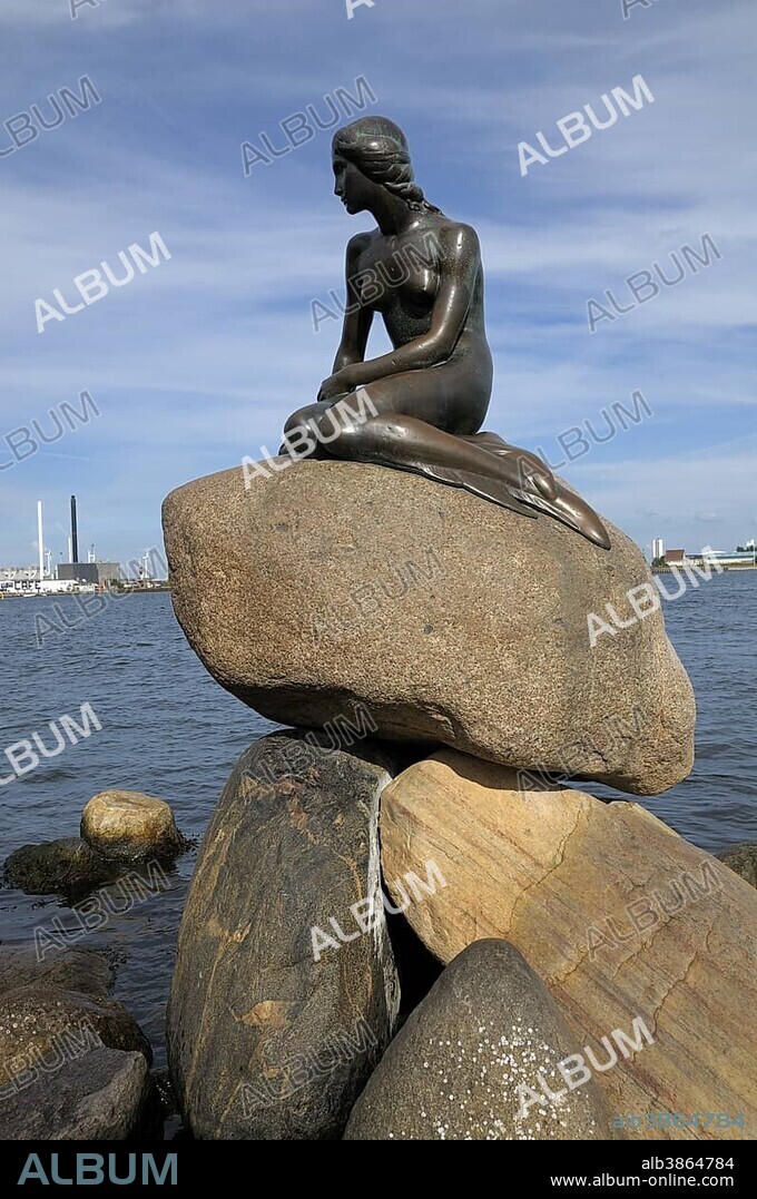 The Little Mermaid statue, Copenhagen, Denmark, Scandinavia, Europe, PublicGround