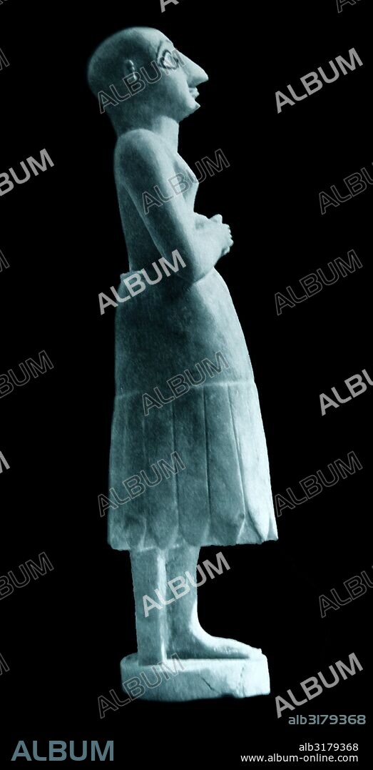 priest statue from the Tell Asmar Hoard (Early Dynastic I-II, ca. 2900-2550 B.C.) were unearthed in 1933 at Eshnunna (modern Tell Asmar) in the Diyala Region of Iraq.