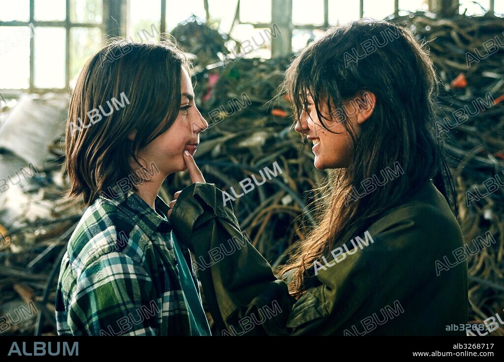 MERCEDES MUELLER und TRISTAN GOEBEL in TSCHICK, 2016, unter der Regie von FATIH AKIN. Copyright LAGO FILM.