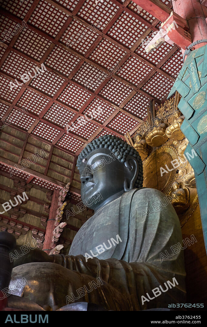 The Great Buddha Hall in the Todaiji Temple, UNESCO World Heritage Site, Nara, Honshu, Japan, Asia.