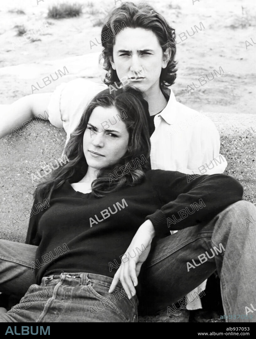 ALLY SHEEDY und SEAN PENN in BAD BOYS - KLEIN UND GEFÄHRLICH, 1983 (BAD BOYS), unter der Regie von RICK ROSENTHAL. Copyright EMI.