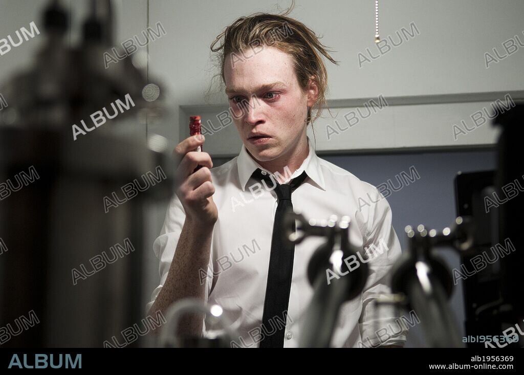 CALEB LANDRY JONES in ANTIVIRAL, 2012, unter der Regie von BRANDON CRONENBERG. Copyright RHOMBUS MEDIA.