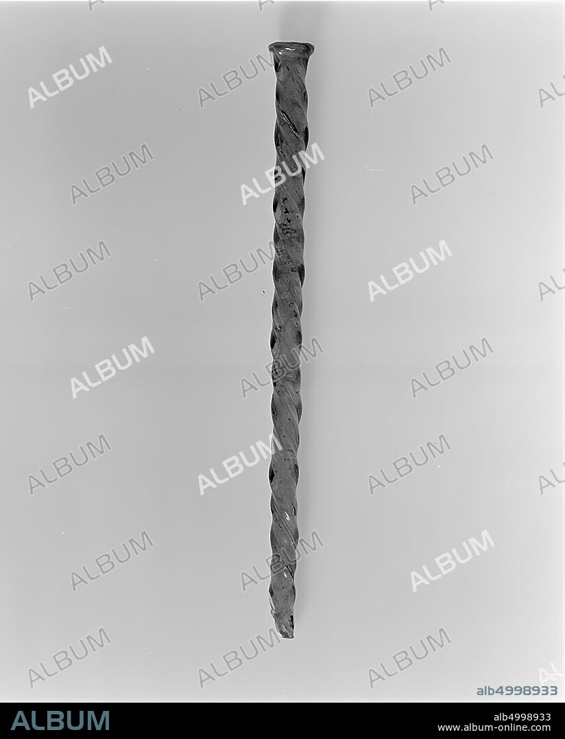 Glass stirring stick, twisted in a spiral. One end broken., Twisted rod, stirring stick, glass, length: 20.5 cm, roman 1-300, Netherlands, Limburg, Maastricht, Limmel.