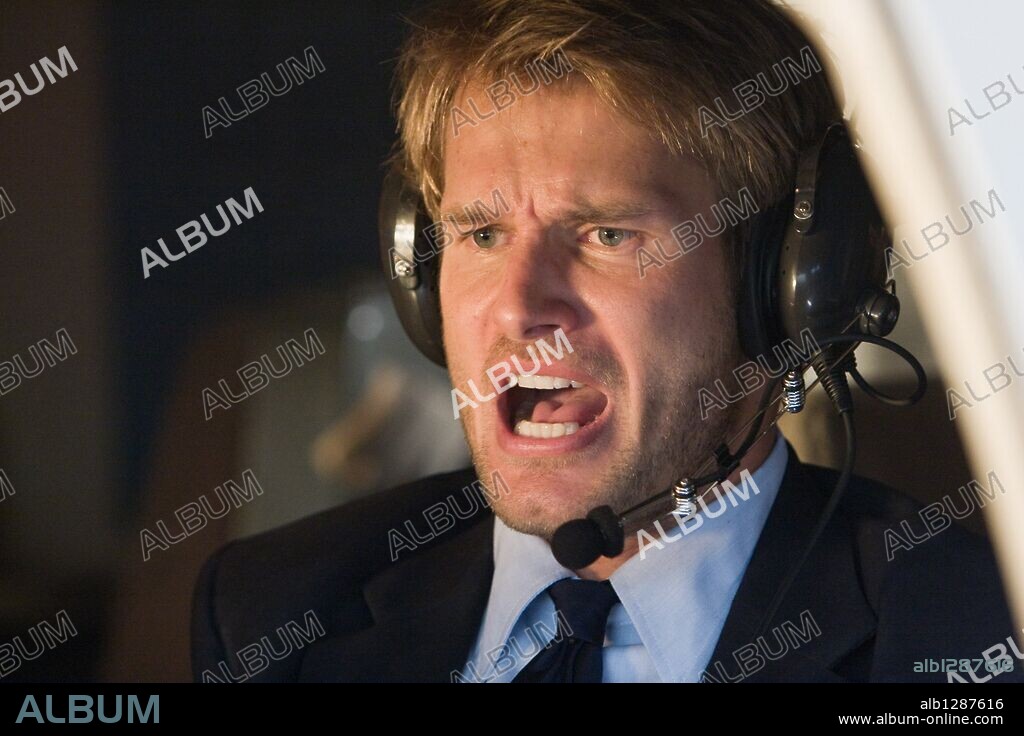 JOHANN URB in 2012, 2009, unter der Regie von ROLAND EMMERICH. Copyright COLUMBIA PICTURES.