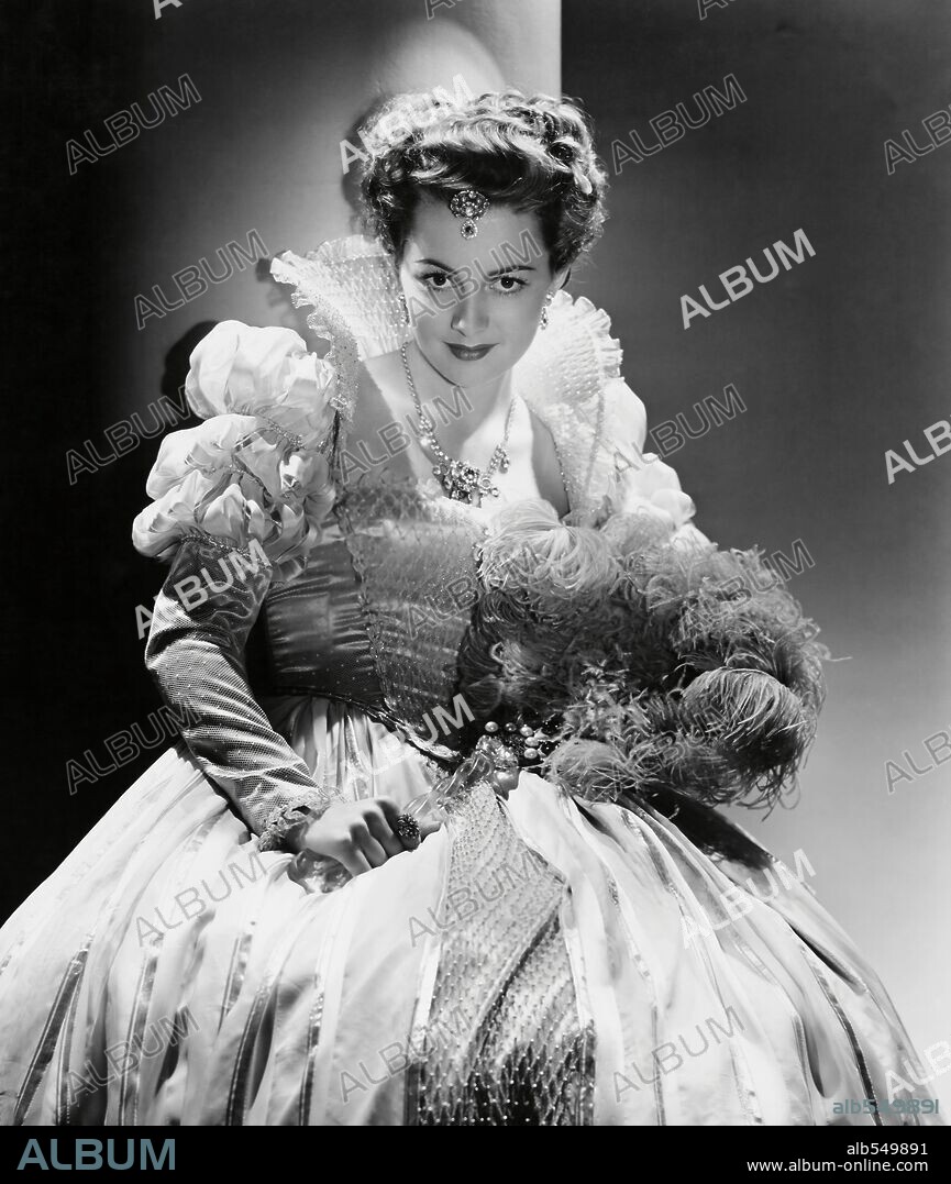 OLIVIA DE HAVILLAND in THE PRIVATE LIVES OF ELISABETH AND ESSEX, 1939, directed by MICHAEL CURTIZ. Copyright WARNER BROS.