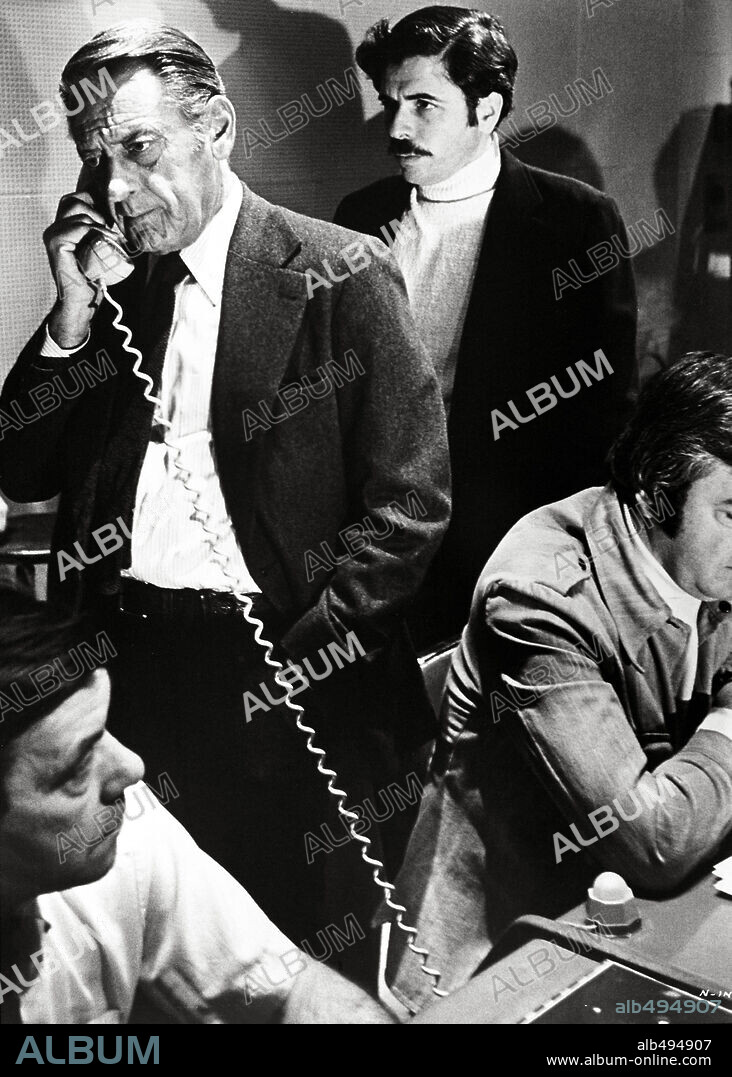 WILLIAM HOLDEN en NETWORK, UN MUNDO IMPLACABLE, 1976 (NETWORK), dirigida por SIDNEY LUMET. Copyright UNITED ARTISTS.