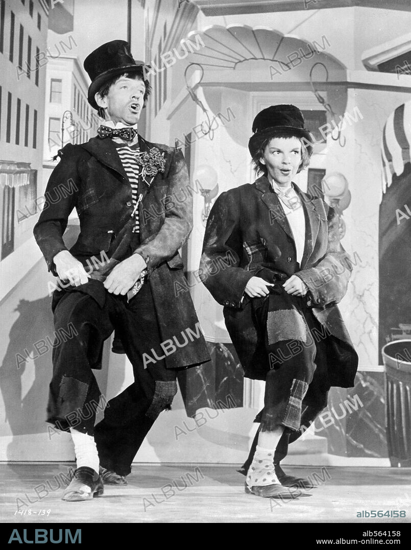 FRED ASTAIRE y JUDY GARLAND en DESFILE DE PASCUA, 1948 (EASTER PARADE), dirigida por CHARLES WALTERS. Copyright M.G.M.