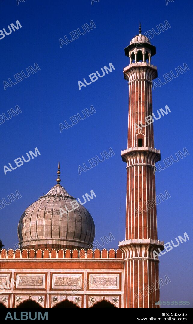 Delhi’s great Masjid-i Jahan-Numa, commonly known as the Jama Masjid or Friday Mosque is the largest in the country, with a courtyard capable of holding 25,000 worshippers. It was built in 1644, the last in a series of magnificent architectural achievements by Shah Jahan, the Moghul emperor who also built the Taj Mahal and the Red Fort. The elaborately decorated mosque has three great gateways, four towers and two 40m (131ft) high minarets constructed of alternating bands of red sandstone and white marble. Non-Muslims are welcome to visit the mosque but preferably not during prayer times; revealing clothing is not permitted within the precincts.