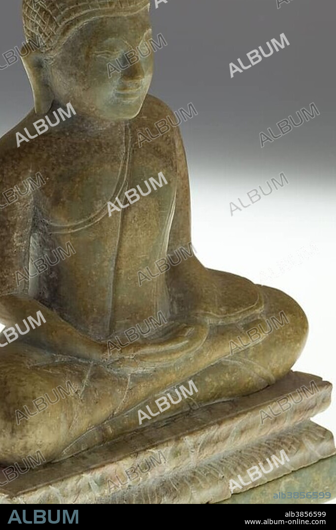 Antique jade Buddha statue, China, Asia.