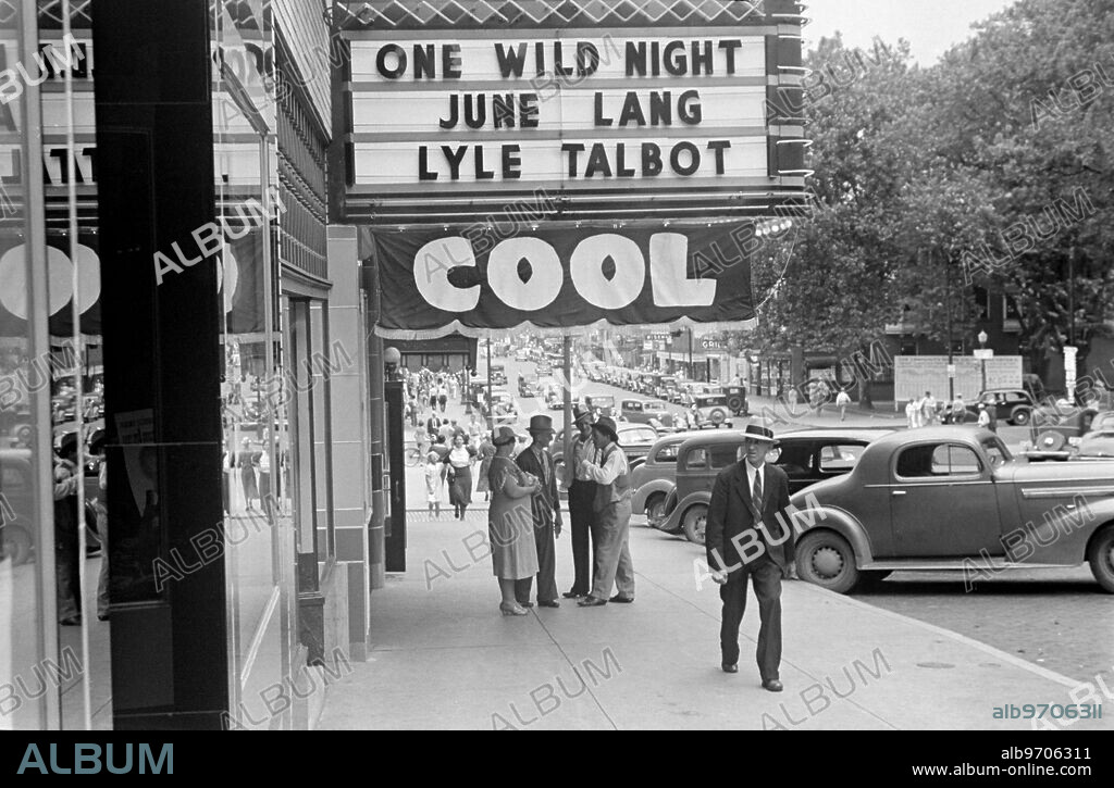 Street Scene and Movie Theater, Lancaster, Ohio, USA, Ben Shahn, U.S. Resettlement Administration, August 1938.