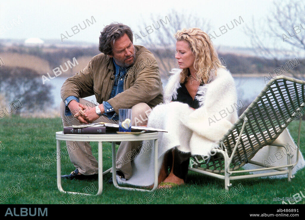 JEFF BRIDGES and KIM BASINGER in THE DOOR IN THE FLOOR, 2004, directed by TOD WILLIAMS. Copyright FOCUS FEATURES.