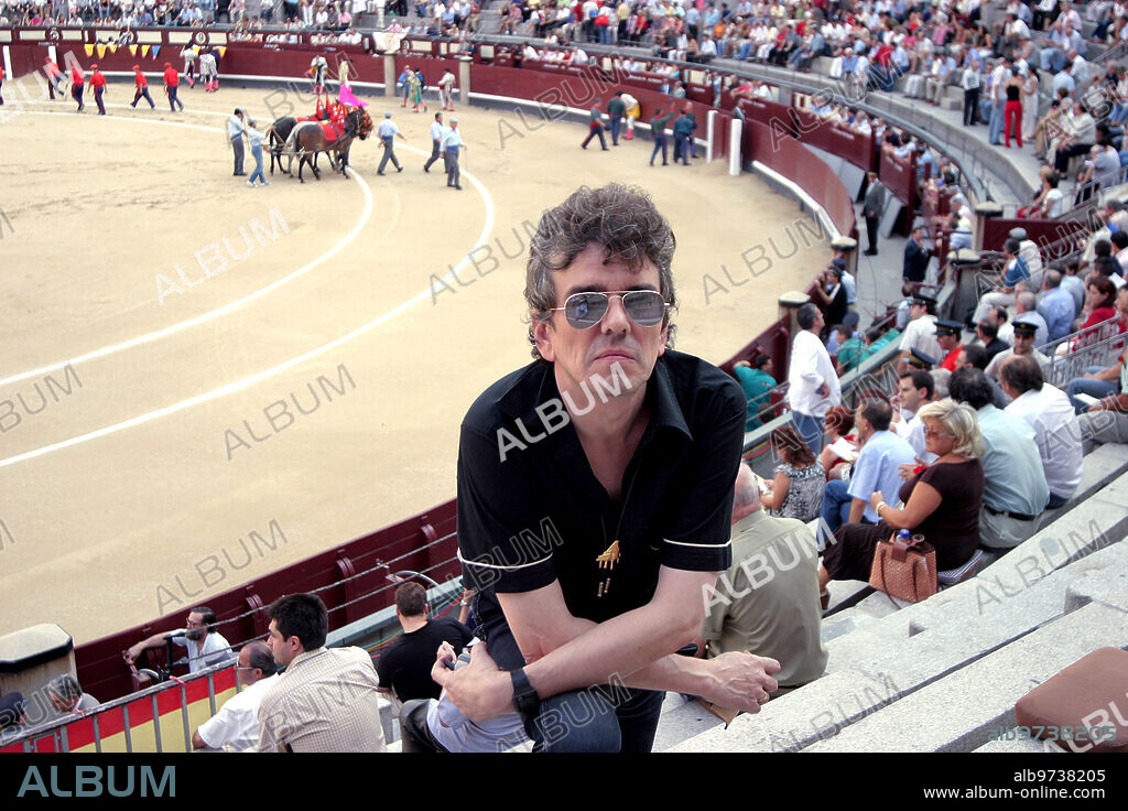 Madrid. 15/08/03. Pza. De Toros de las Ventas. Jaime Urrutia, Cantante. Foto: José Luis Álvarez.