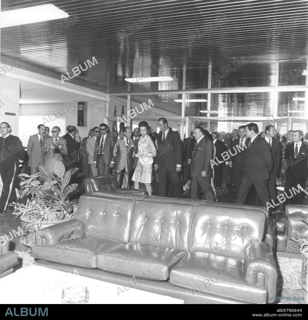 22 julio 1973. Inauguración de la residencia de Ancianos "Francisco Franco" por los Principes de España.