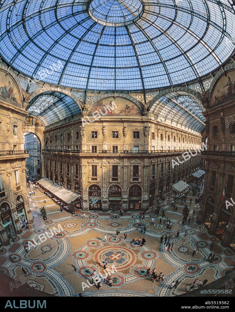 Vittorio Emanuele II Gallery, open in 1867: view of the central octagon.