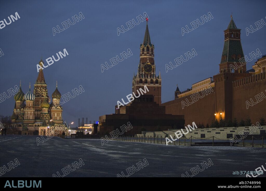 Red Square, UNESCO World Heritage Site, Moscow, Russia, Europe.