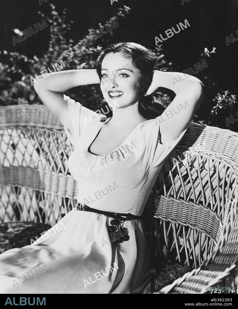 BETTE DAVIS en MÁS ALLÁ DEL BOSQUE, 1949 (BEYOND THE FOREST), dirigida por KING VIDOR. Copyright WARNER BROTHERS.
