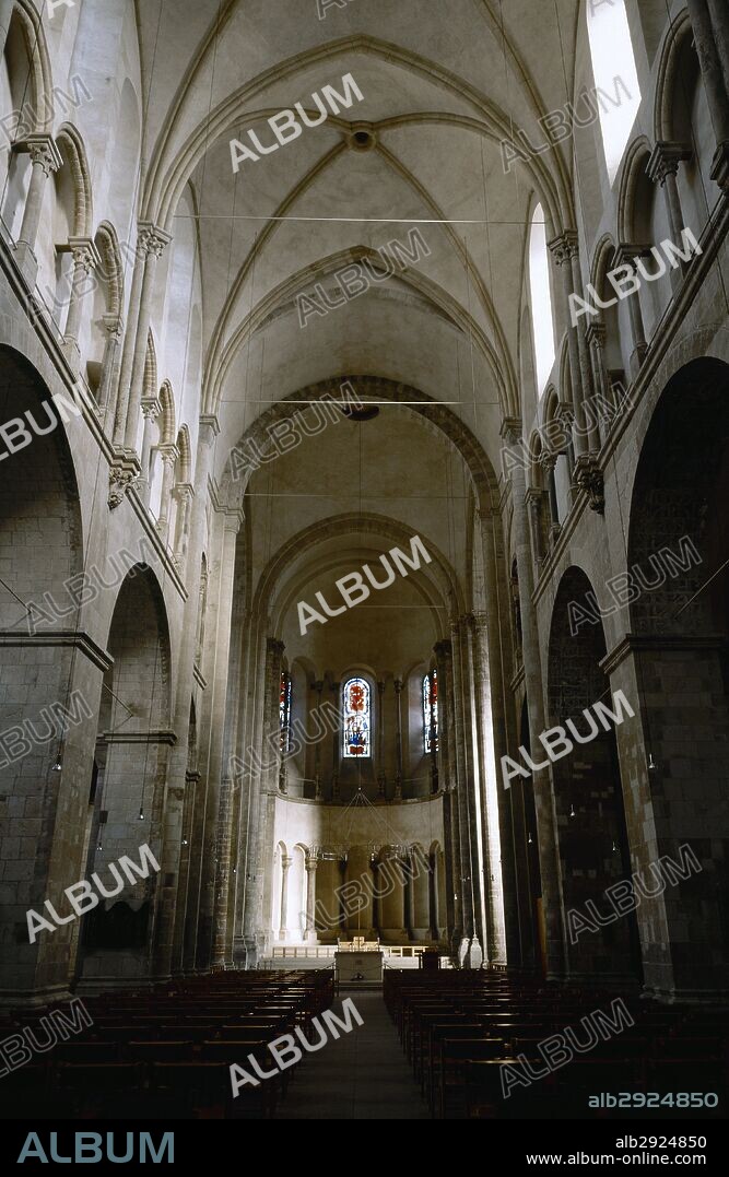 Germany. Cologne. The Great Saint Martin. Romanesque style rebuilding, 12th-13th century. Catholic church. Inside view of the temple.