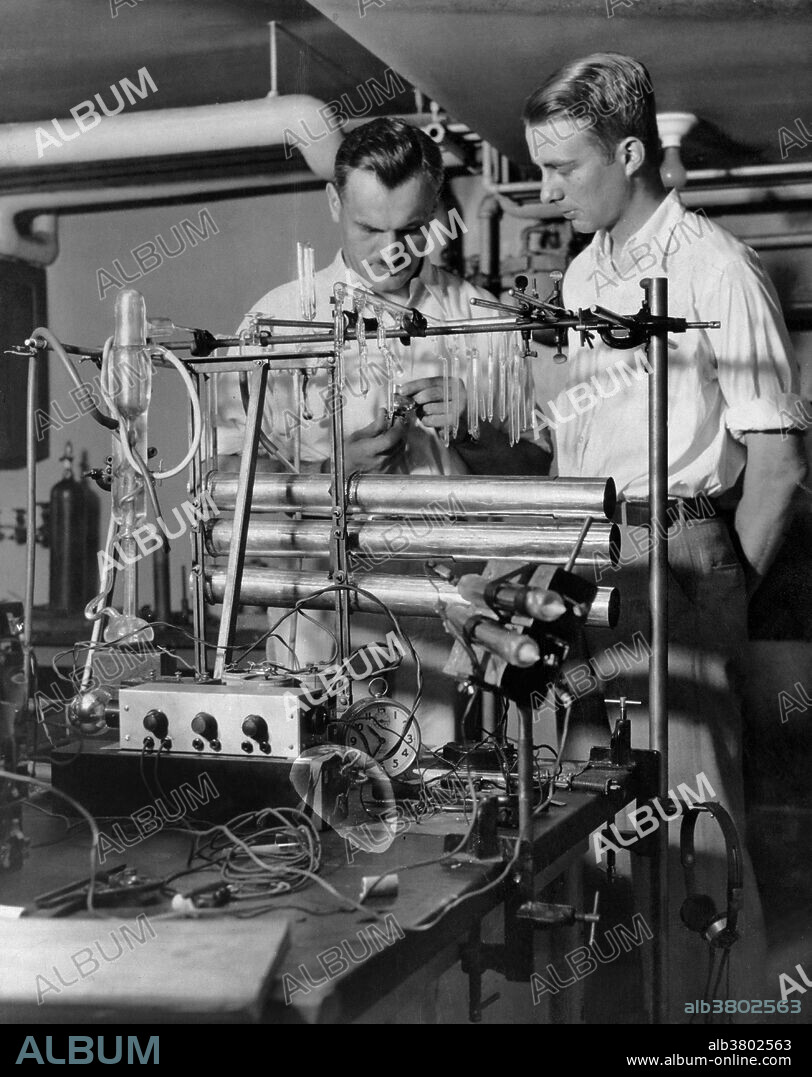 Alvarez in 1933 with Arthur Compton, with whom he worked on cosmic ray programs for his Ph.D. thesis at the University of Chicago. Luis Walter Alvarez (June 13, 1911 - September 1, 1988) was an American experimental physicist, inventor, and professor. In 1936, he went to work for Ernest Lawrence at the Radiation Laboratory at the University of California, where he devised a set of experiments to observe K-electron capture in radioactive nuclei, predicted by the beta decay theory but never observed. In 1940 he joined the MIT Radiation Laboratory, where he contributed to a number of WWII radar projects. He spent a few months at the University of Chicago working on nuclear reactors for Fermi before coming to Los Alamos to work for Oppenheimer on the Manhattan project. After the war Alvarez was involved in the design of a liquid hydrogen bubble chamber that allowed his team to take millions of photographs of particle interactions, develop complex computer systems to measure and analyze these interactions, and discover entire families of new particles and resonance states. This work resulted in his being awarded the Nobel Prize in 1968. With his son, geologist Walter Alvarez, he developed the Alvarez hypothesis which proposes that the extinction event that wiped out the dinosaurs was the result of an asteroid impact. He died of cancer in 1988 at the age of 77.