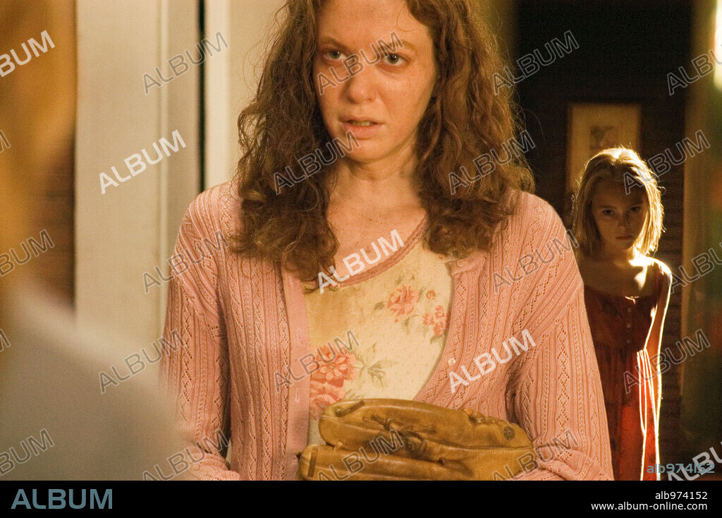 ANDREA FRANKLE en LA COSECHA, 2007 (THE REAPING), dirigida por STEPHEN HOPKINS. Copyright WARNER BROS. PICTURES / PAGE, GENE.