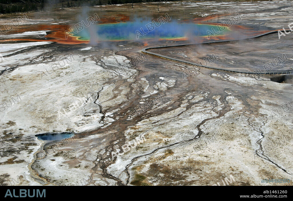 Wyoming, United States. Yellowstone National Park. Grand Prismatic Spring. Hot springs located in the Midway Geyser Basin.