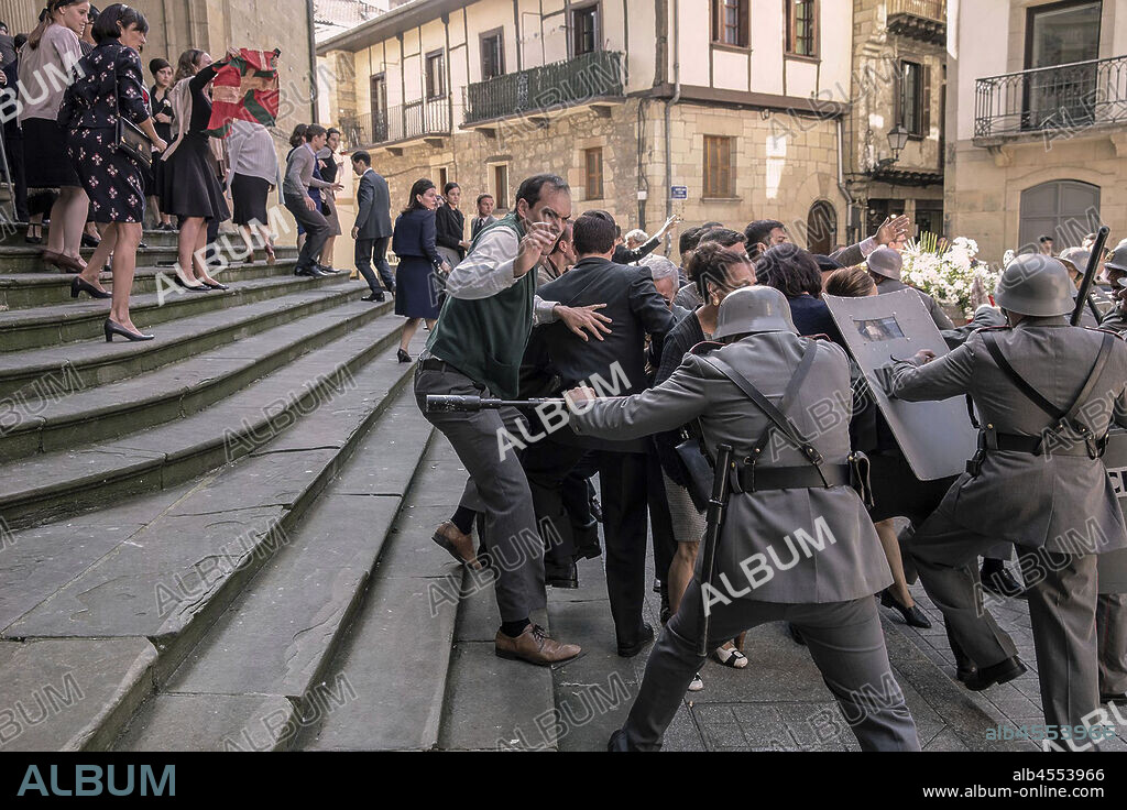 LA LINEA INVISIBLE, 2020, dirigida por MARIANO BARROSO. Copyright MOVISTAR+.