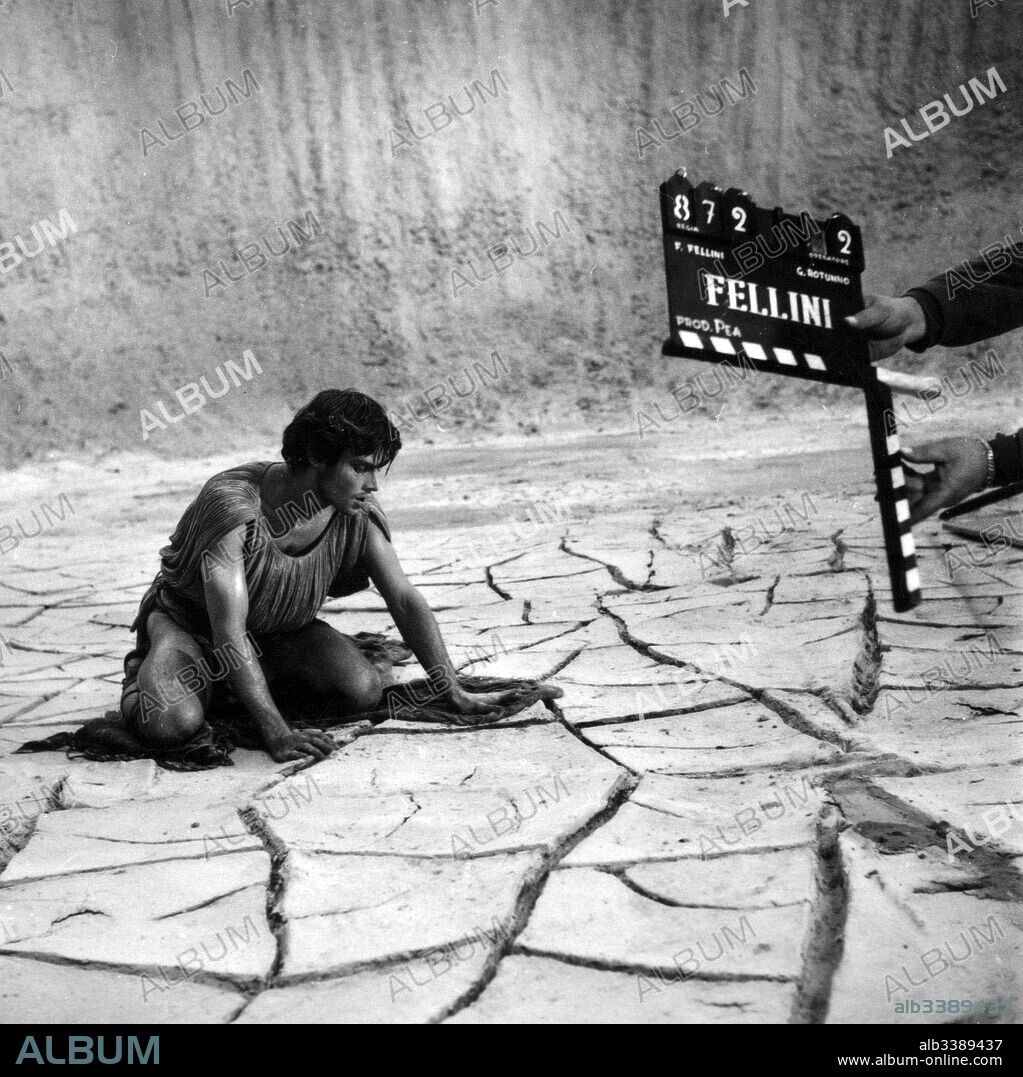 HIRAM KELLER in FELLINI SATYRICON, 1969 (SATYRICON), directed by FEDERICO FELLINI. Copyright PRODUZIONI EUROPEE ASSOCIATI.