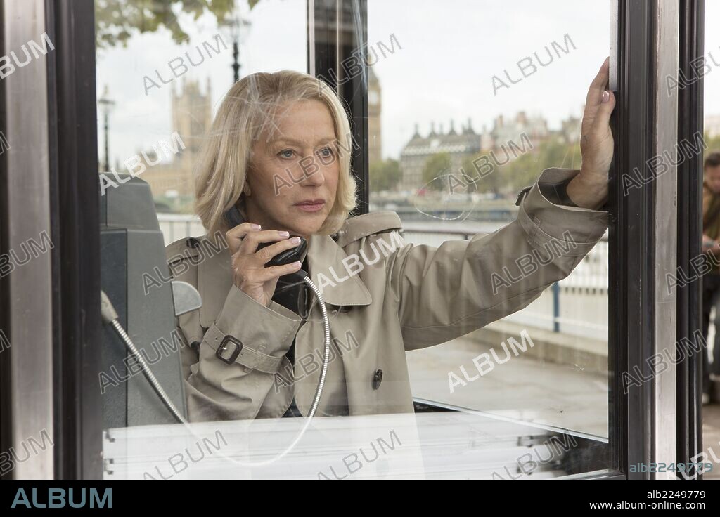 HELEN MIRREN en RED 2, 2013, dirigida por DEAN PARISOT. Copyright DI BONAVENTURA PICTURES.