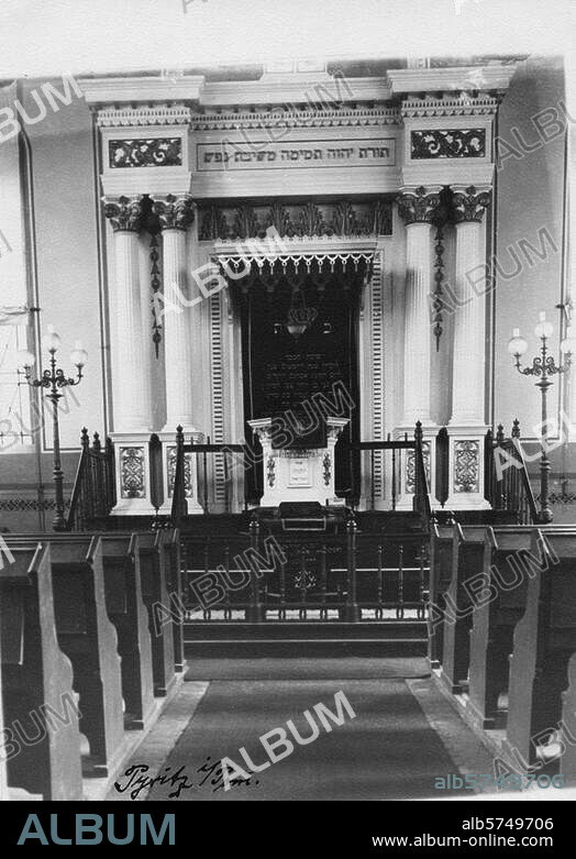 Pyritz - Pyrzyce (Pommern, Polen), Synagoge. Innenansicht. Foto, undat. (um 1930).