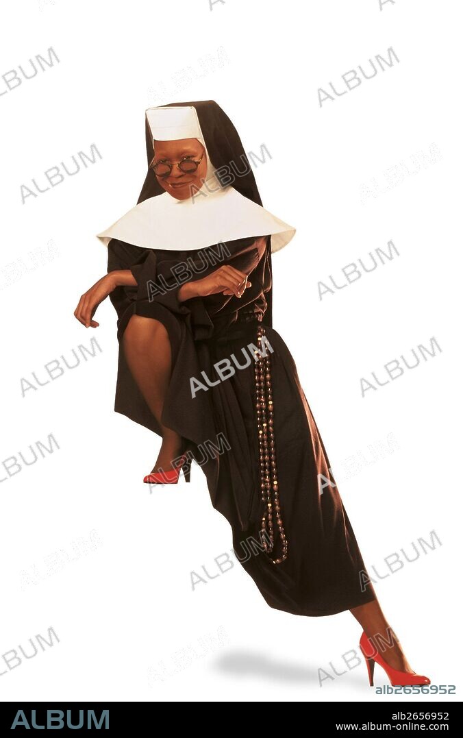 WHOOPI GOLDBERG en SISTER ACT 2: DE VUELTA AL CONVENTO, 1993 (SISTER ACT 2: BACK IN THE HABIT), dirigida por BILL DUKE. Copyright TOUCHSTONE PICTURES.