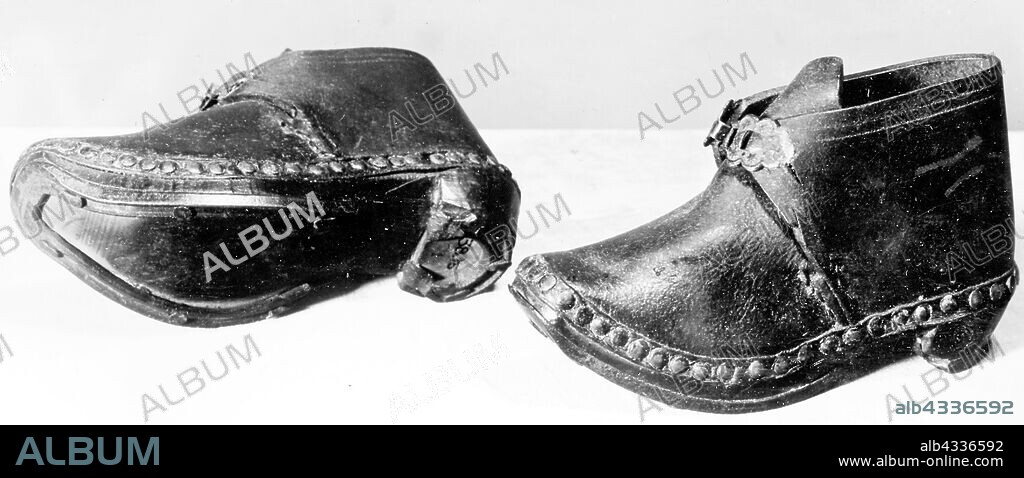 Lancastershire Clogs (Children’s Shoes), 1875/1900, England, Leather and metal.