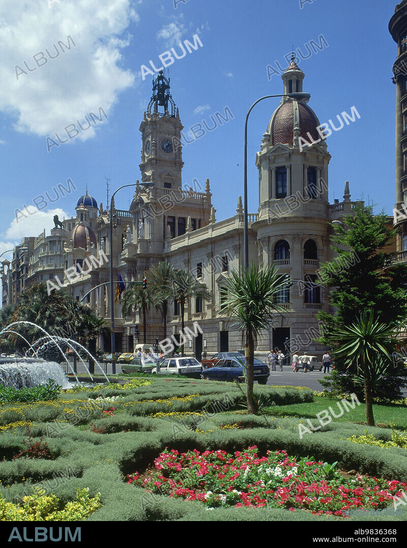 PLAZA DEL PAIS VALENCIANO Y AYUNTAMIENTO - FOTO AÑOS 80 - FOTO AÑOS 80.