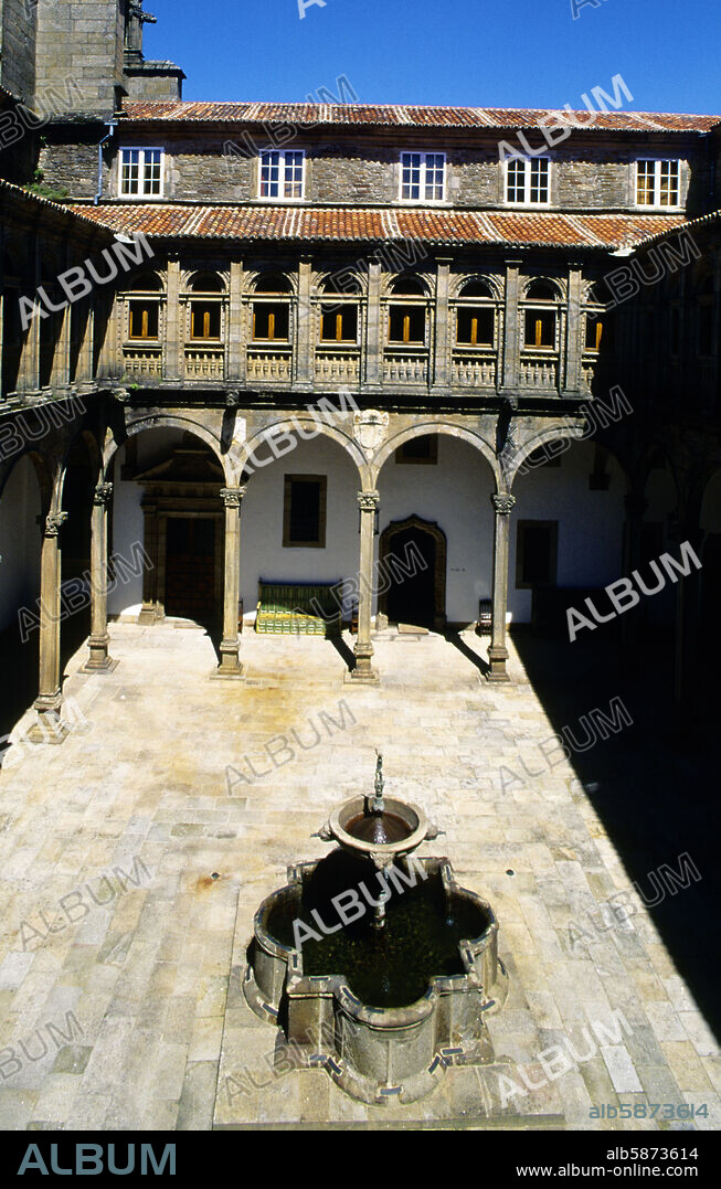 Santiago de Compostela, Hostal de los Reyes Católicos, Parador Nacional, patio renacentista.