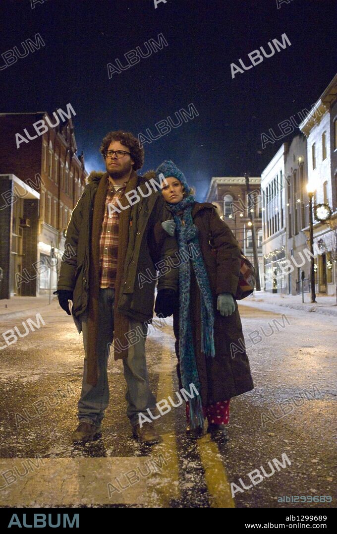 ELIZABETH BANKS and SETH ROGEN in ZACK AND MIRI MAKE A PORNO, 2008, directed by KEVIN SMITH. Copyright BLUE ASKEW/VIEW ASKEW PRODUCTIONS/WEINSTEIN COMPANY,THE.