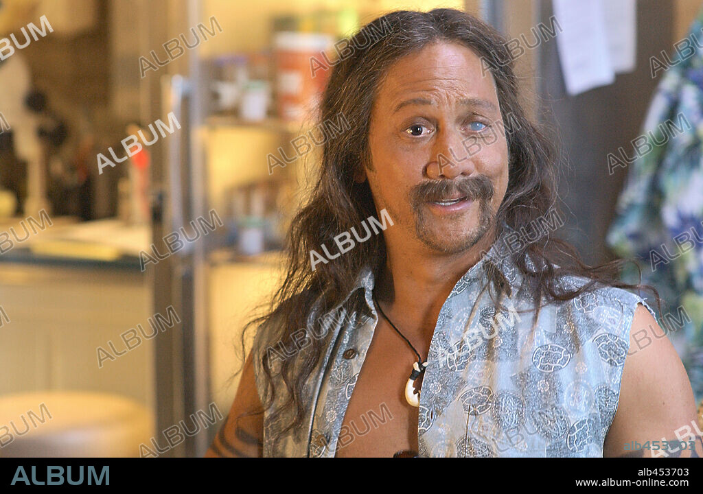 ROB SCHNEIDER in 50 FIRST DATES, 2004, unter der Regie von PETER SEGAL. Copyright COLUMBIA PICTURES / MICHAELS, DARREN.