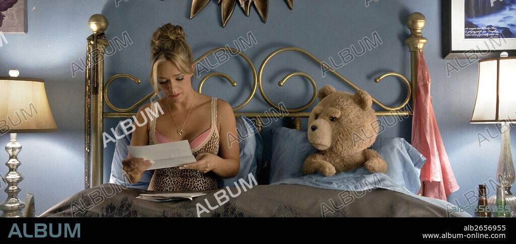 JESSICA BARTH in TED 2, 2015, unter der Regie von SETH MACFARLANE. Copyright UNIVERSAL PICTURES/BLUEGRASS FILMS/FUZZY DOOR PRODUCTIONS.