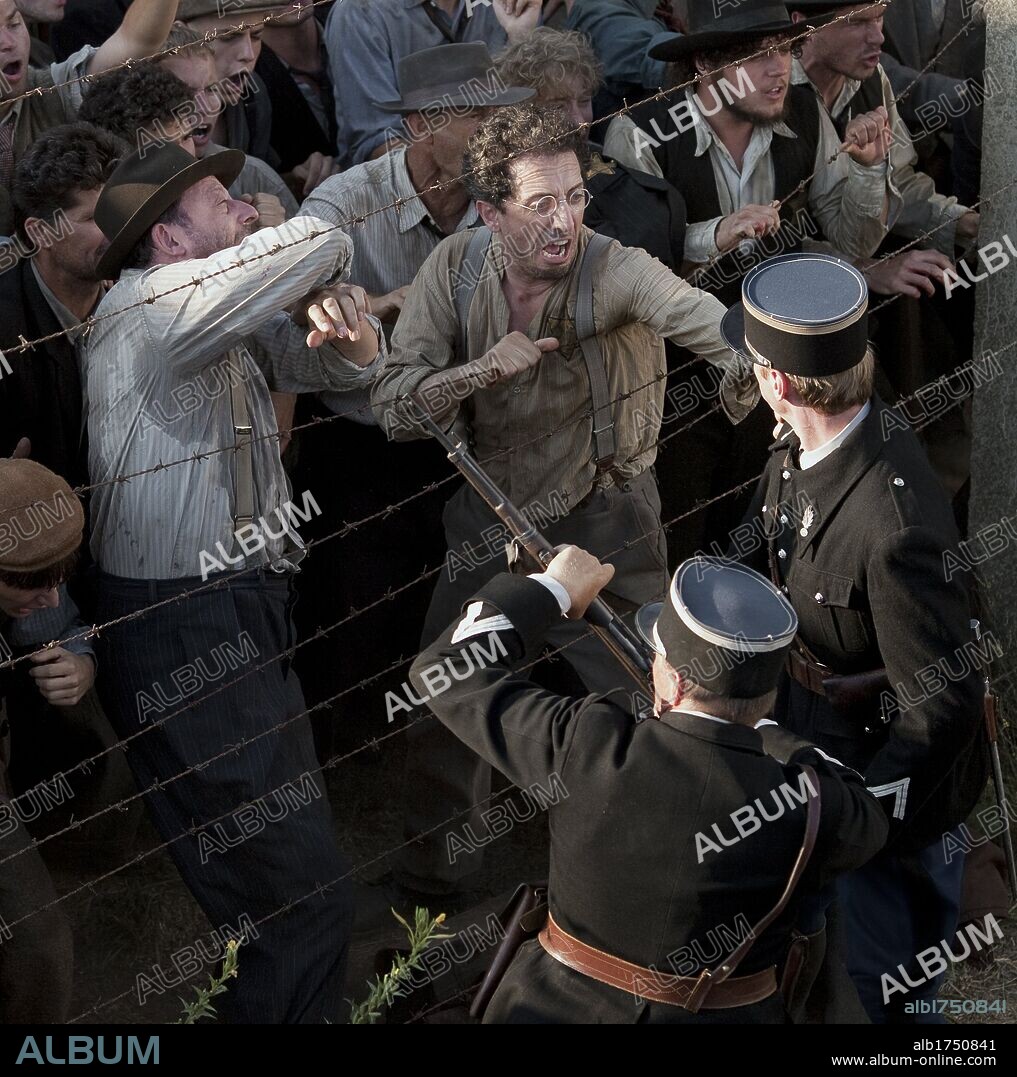 GAD ELMALEH in THE ROUND UP, 2010 (LA RAFLE), directed by ROSE BOSCH. Copyright LEGENDE FILMS.