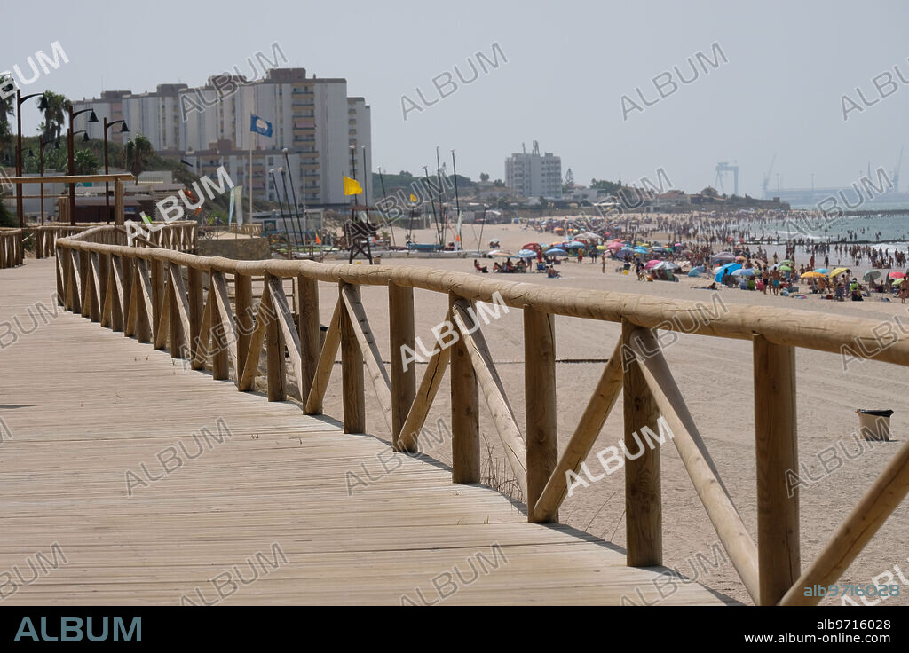 Puerto de santa María (Cádiz), 01/09/2018. Playas de el Buzo, las Redes y la Calita. Foto: Paco Martin Archsev.
