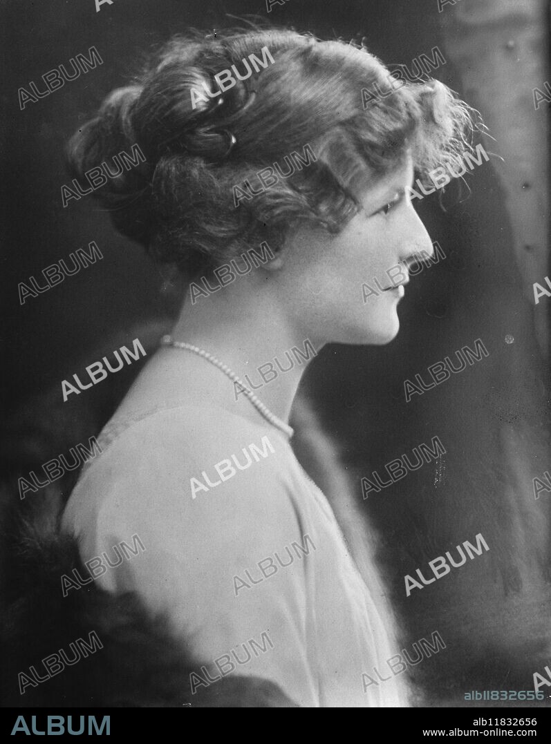 Aline Baroness Ringhoper , Head of the police force in Vienna . 31 August 1926.