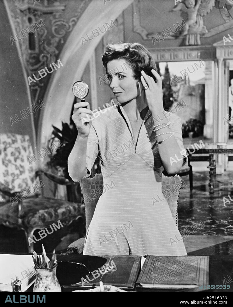 DOROTHY MCGUIRE in THREE COINS IN THE FOUNTAIN, 1954, unter der Regie von JEAN NEGULESCO. Copyright 20TH CENTURY FOX.