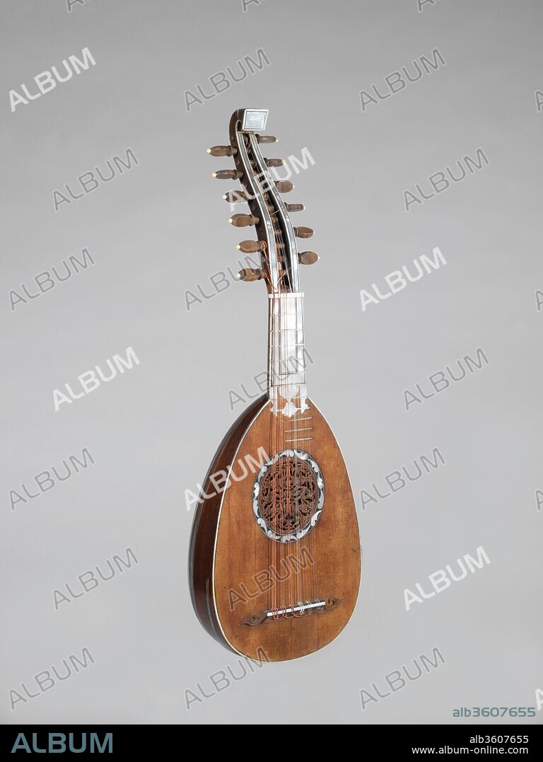 Renaissance mandolin store